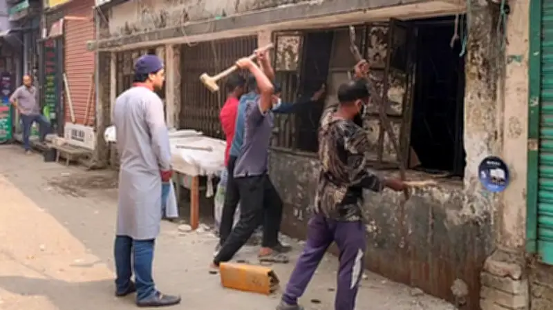 বাংলাদেশে ডিজিটাল নিরাপত্তা আইনের অধীনে গ্রেপ্তার: সাম্প্রতিক ঘটনা ও প্রতিক্রিয়া