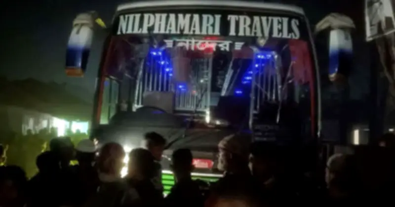 পঞ্চগড়ে বাসের ধাক্কায় মা ও কন্যা নিহত, আহত আরও দুইজন