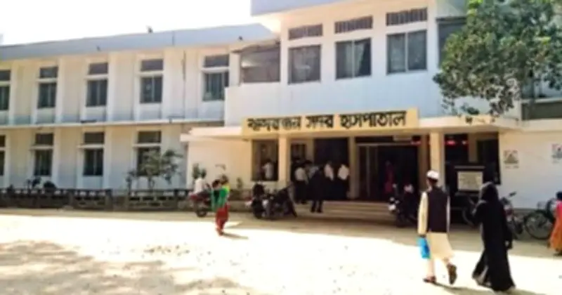 বান্দরবানে নিরাপত্তা বাহিনীর সঙ্গে সশস্ত্র গোষ্ঠীর গোলাগুলি: এক নিহত, এসএমজি উদ্ধার