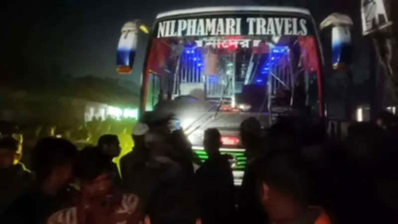 পঞ্চগড়ে মা-মেয়ে নিহত, সোহরাওয়ার্দীতে সাংবাদিক পিটুনি, প্রশাসনে রদবদল ও ফুটবলার ধর্মঘট