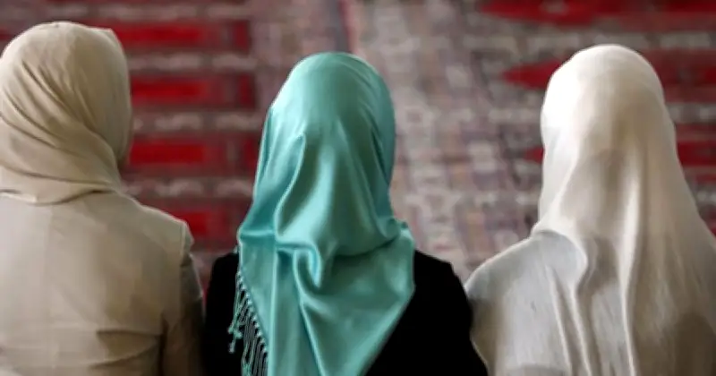 নামাজের ফজিলত ও নারীদের জামাতে নামাজের বিধান: ইসলামী দৃষ্টিকোণ