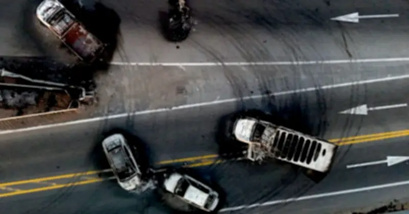 মেক্সিকোর জালিস্কো রাজ্যে মাদক ক্যাপ্টেনের মৃত্যুতে প্রতিশোধমূলক সহিংসতা, জনজীবন বিপর্যস্ত