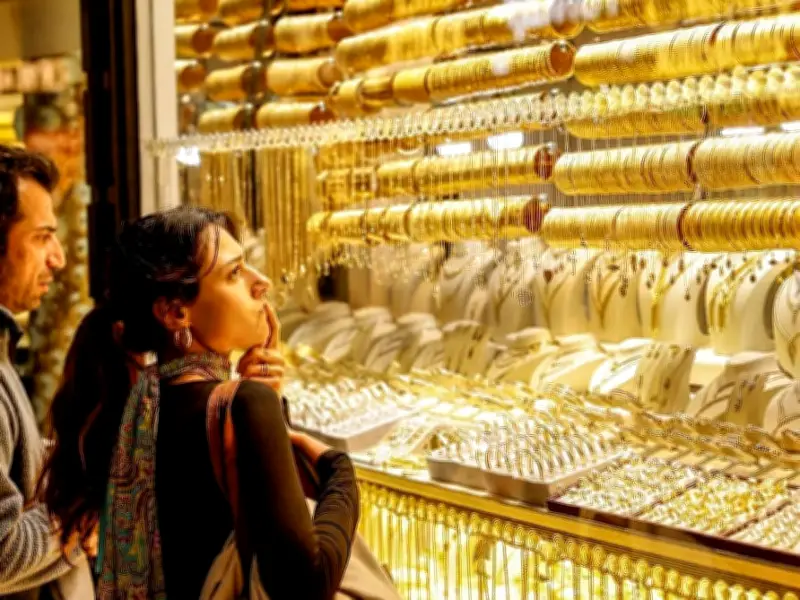 বিশ্ববাজারে সোনার দামে কিছুটা সংশোধন, তবে ঊর্ধ্বমুখী ধারা অব্যাহত