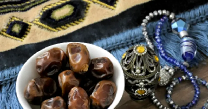 ইফতারে খেজুরের গুরুত্ব: সুন্নত অনুসরণ ও স্বাস্থ্য উপকারিতা