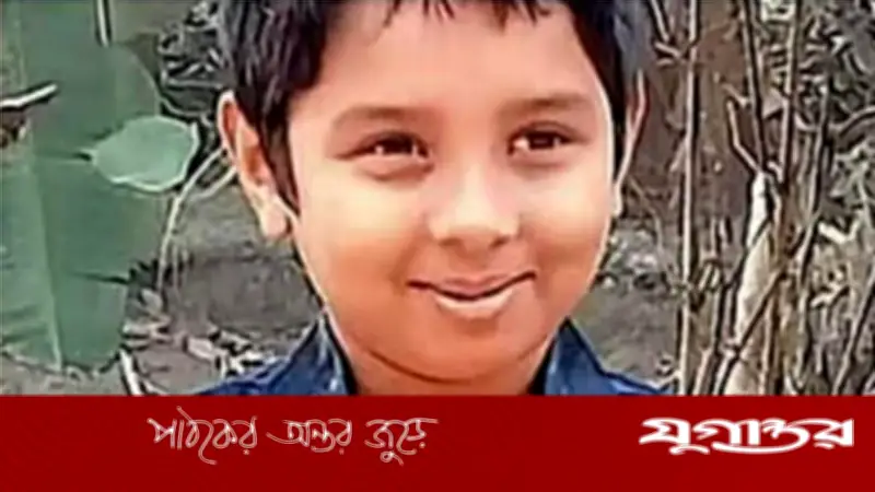 কক্সবাজারে ইজিবাইক থেকে ছিটকে পড়ে ট্রাকচাপায় ১২ বছরের শিক্ষার্থী নিহত