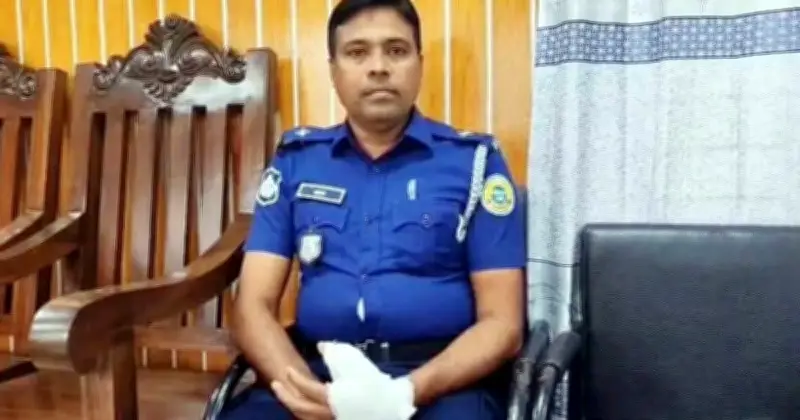 ঝালকাঠির কাঠালিয়ায় মাদক কারবারির কামড়ে আহত পুলিশের এসআই, ইয়াবাসহ আটক ১