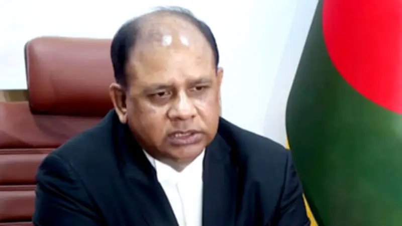 রাজসাক্ষী ঘুষ লেনদেন তদন্ত, পুলিশের নতুন আইজিপি ও নিষিদ্ধ ইফতার মাহফিলে বিক্ষোভ