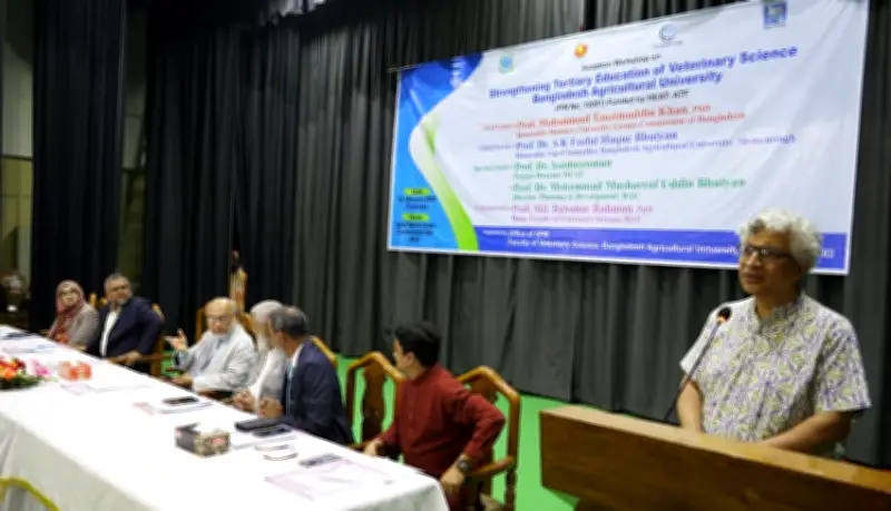 শিক্ষা বিনিয়োগে জোর দিলেন অধ্যাপক তানজিমুদ্দিন, নাগাদ সংকটে স্বস্তি