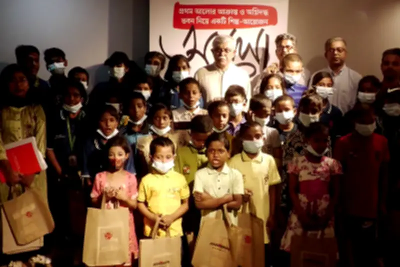 বাংলাদেশে অনলাইন শিক্ষার সম্ভাবনা ও চ্যালেঞ্জ নিয়ে নতুন গবেষণা প্রকাশ