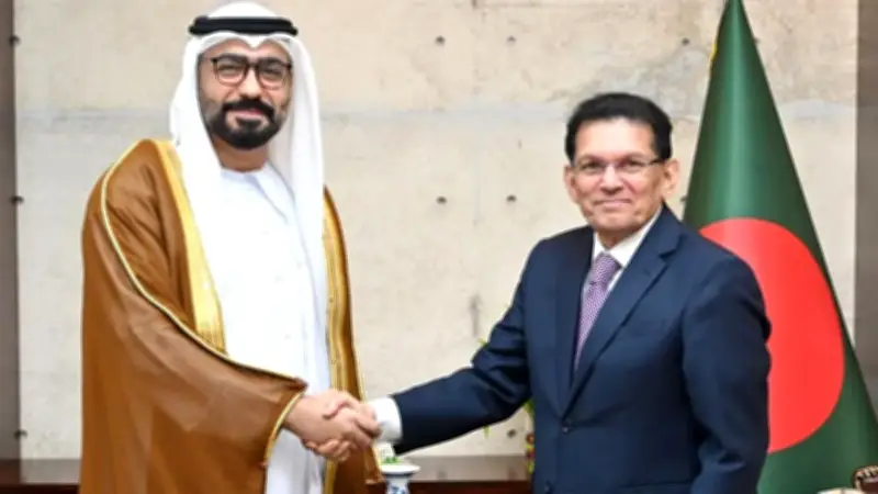 বহুমুখী সংকট ও রাজনৈতিক উত্তেজনায় বাংলাদেশের সংবাদ পরিস্থিতি