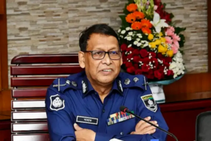 পুলিশ প্রধান বাহারুল আলমের চুক্তিভিত্তিক নিয়োগ বাতিল, নতুন আইজিপি হিসেবে নিয়োগ পেলেন আলী হোসেন ফকির