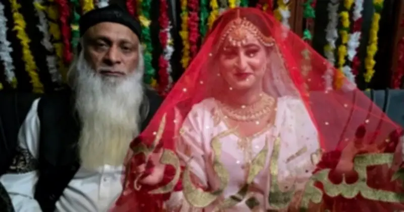 পাকিস্তানে ৭০ বছর বয়সী হাকিম বাবরের ২২ বছরের তরুণীকে বিয়ে নিয়ে সমালোচনার ঝড়