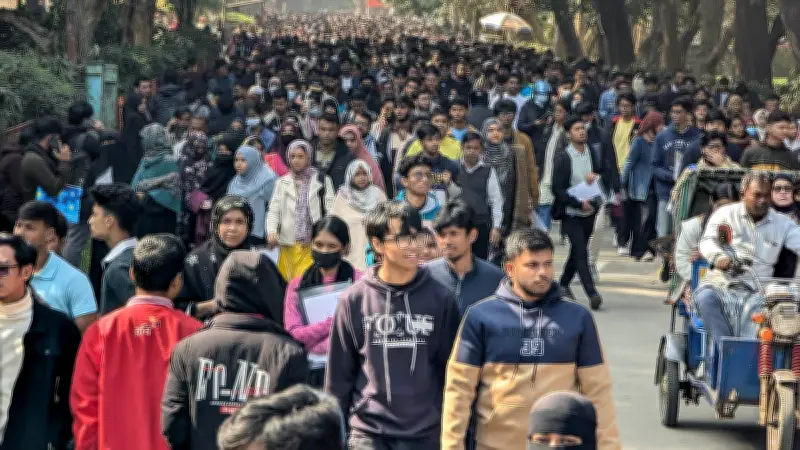 কুমিল্লা বিশ্ববিদ্যালয়ে ভর্তি সময় বাড়লো, এসএমএসে ফল জানানো হবে