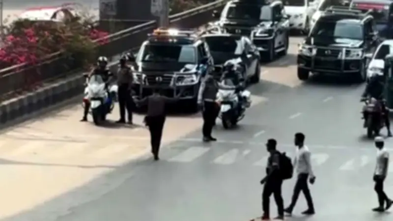 কারওয়ান বাজার সিগন্যালে রাষ্ট্রপতির গাড়িবহর আটকা, জাপানের তাইওয়ানে ক্ষেপণাস্ত্র মোতায়েনের ঘোষণা