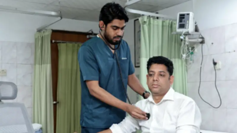 রমজানে সুস্থ থাকতে বিশেষজ্ঞের পরামর্শ: ডায়াবেটিস, উচ্চ রক্তচাপ ও কিডনি রোগীদের জন্য জরুরি নির্দেশনা