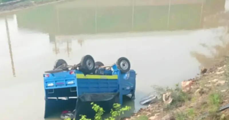 হবিগঞ্জে পুলিশ ভ্যান উল্টে পুকুরে: তিন আসামিসহ ছয় জন আহত, নারী আসামিকে সিলেট পাঠানো হয়েছে