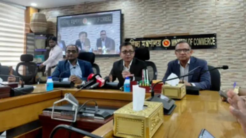 বালু-মাটি দস্যুদের দখলে গোমতী নদী, যাত্রীবাহী বাস-ট্রাক সংঘর্ষে নিহত ১৬