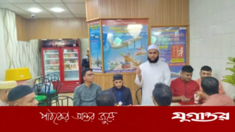 মালয়েশিয়ায় প্রবাসীদের ইফতার মাহফিলে ‘কুরআনের পাখি’ আবু রায়হানের উপস্থিতি