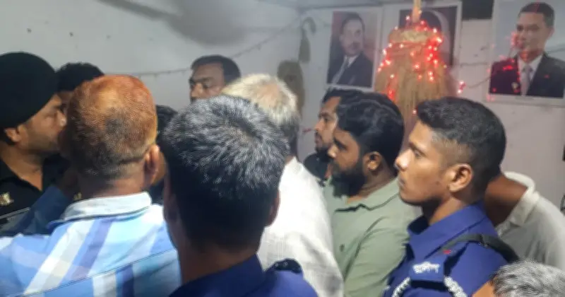 রাজশাহীর মোহনপুরে বিএনপি কার্যালয়ে র‌্যাব সদস্যদের অবরুদ্ধ করার অভিযোগ, মাদকবিরোধী প্রচারণায় উত্তেজনা