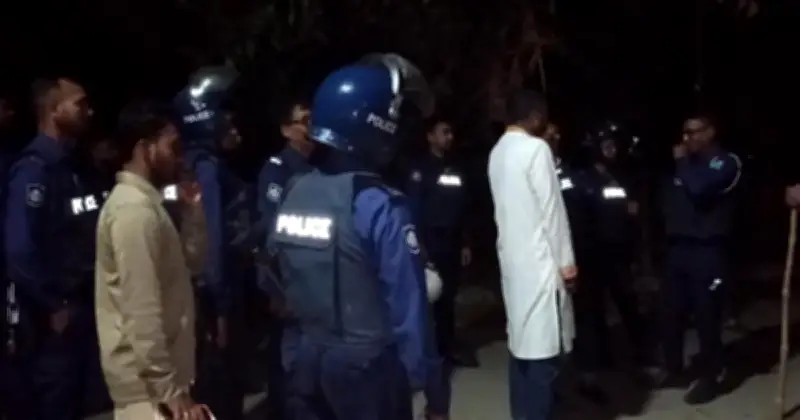 মাদারীপুরে আধিপত্য নিয়ে সংঘর্ষে আহত ৭, ককটেল বিস্ফোরণে এলাকাজুড়ে আতঙ্ক