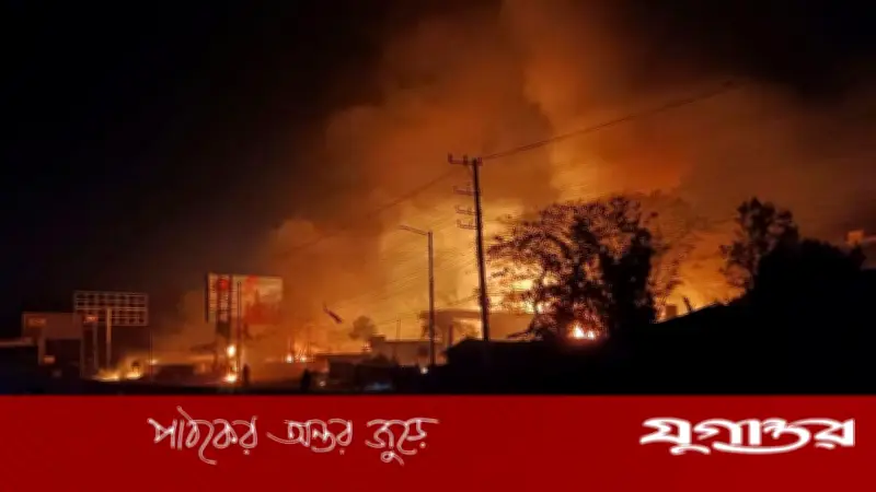 কক্সবাজারে গ্যাস পাম্পে ভয়াবহ বিস্ফোরণ: ৯ জন দগ্ধ, এক কিলোমিটার এলাকাজুড়ে আগুন