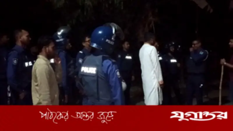 মাদারীপুরে আধিপত্য বিরোধে সংঘর্ষ: ককটেল বিস্ফোরণে আহত ১০