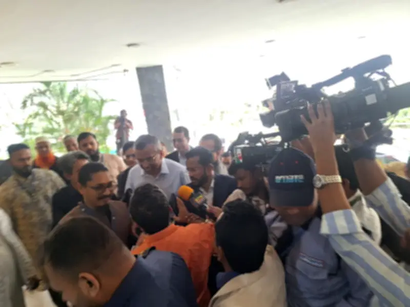 নতুন গভর্নর মোস্তাকুর রহমানের যোগদান, বাংলাদেশ ব্যাংকে শুরু হলো কর্মকাণ্ড