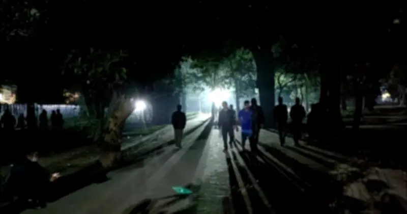 সন্ধ্যার পর প্রাপ্তবয়স্কদের ঘরে ফেরা: আইন কী বলে? ব্যক্তিস্বাধীনতা বনাম নিরাপত্তা বিতর্ক