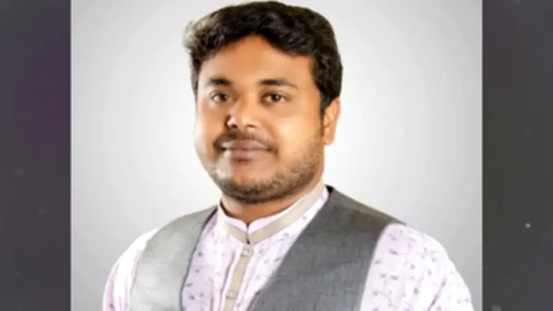 হিলিতে হত্যার অভিযোগে ইউপি চেয়ারম্যান গ্রেপ্তার, ঢাবিতে তরুণী হেনস্তার তদন্তে কমিটি