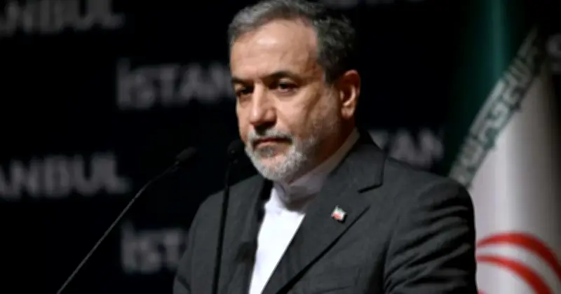 ইরানের পররাষ্ট্রমন্ত্রী: পারমাণবিক অস্ত্র তৈরি করব না, শান্তিপূর্ণ প্রযুক্তির অধিকার আছে