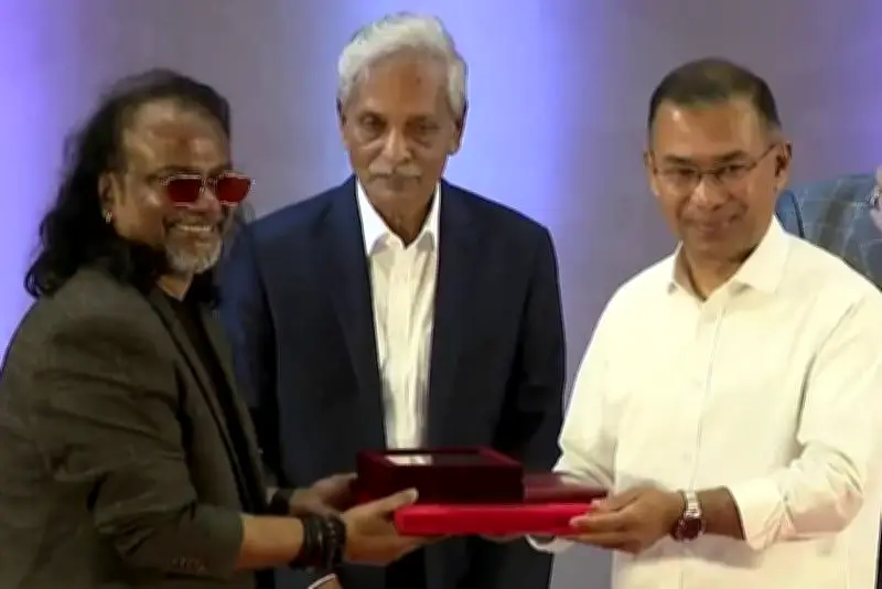 বাংলাদেশে অনলাইন শিক্ষার নতুন দিগন্ত: প্রযুক্তির মাধ্যমে শিক্ষার প্রসার