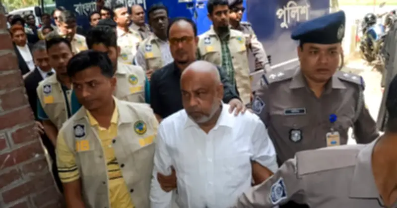 বরিশাল আদালতে হট্টগোলের ঘটনায় আইনজীবী সমিতির সভাপতি কারাগারে, চলছে আদালত বর্জন