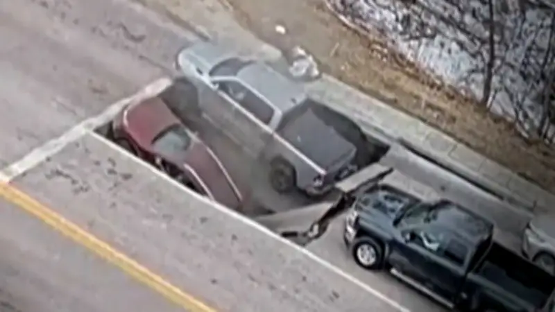 বিশ্বের প্রথম কৃত্রিম বুদ্ধিমত্তা চালিত রোবটিক সার্জন সফলভাবে অস্ত্রোপচার সম্পন্ন করেছে