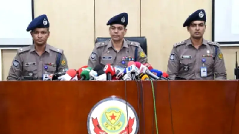 প্রেমের দ্বন্দ্বে খুন, শিশু মৃত্যু, গ্যাস বিস্ফোরণ: দেশের সংকটে ছাত্রদের ভূমিকা