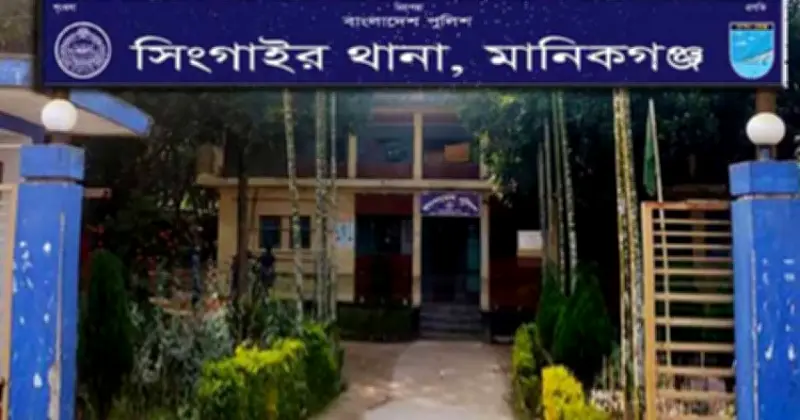 মানিকগঞ্জে মাদকবিরোধী অভিযানে পুলিশ হামলার শিকার, আসামি ছিনিয়ে নেওয়া