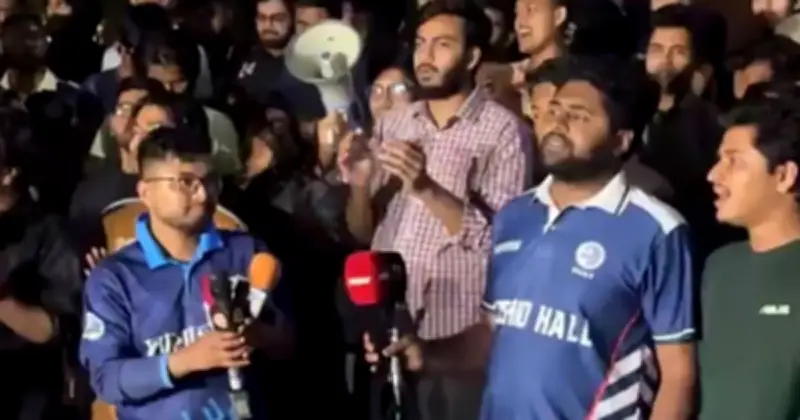 বুয়েট ক্যাম্পাসে রাজনৈতিক স্লোগান নিয়ে শিক্ষার্থীদের বিক্ষোভ, নাসীরুদ্দীন পাটওয়ারীর ব্যাখ্যা