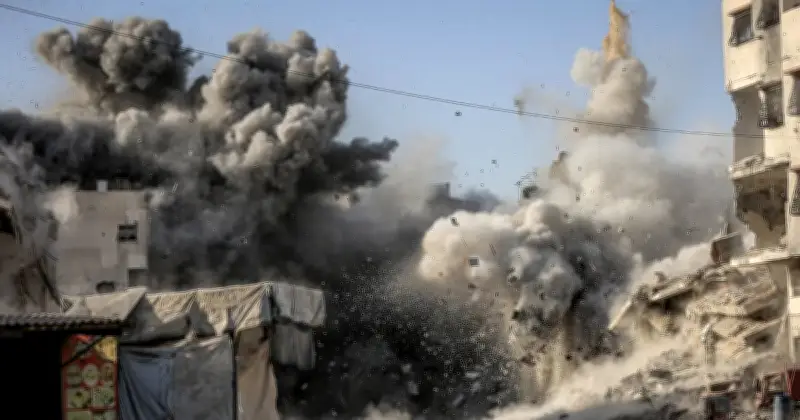 গাজায় ইসরায়েলি ড্রোন হামলায় পাঁচ পুলিশ সদস্য নিহত, আহত কয়েকজন