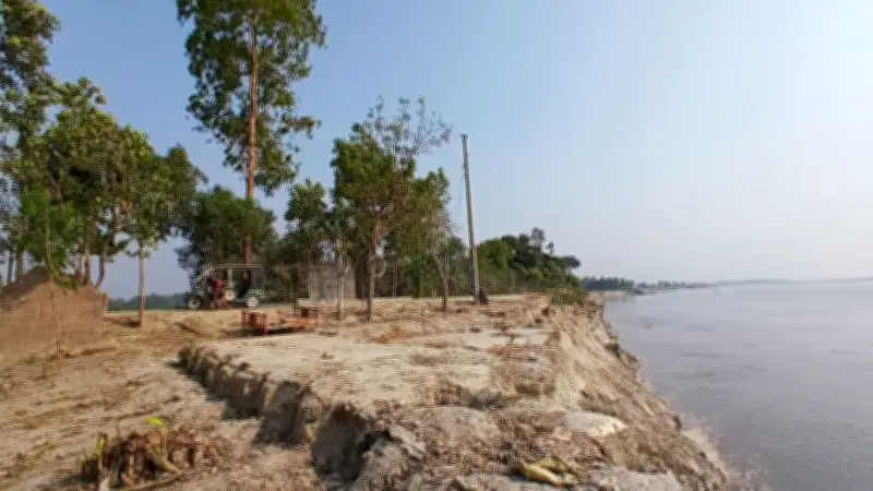 নদী ভাঙন, আলু চাষ, রাজনৈতিক সংঘর্ষ ও আন্তর্জাতিক ঘটনাপ্রবাহ: দেশের বিভিন্ন প্রান্তের খবর