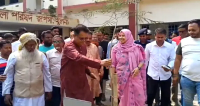 বাংলাদেশে অনলাইন শিক্ষার ভবিষ্যৎ: নতুন নীতিমালা ও চ্যালেঞ্জ