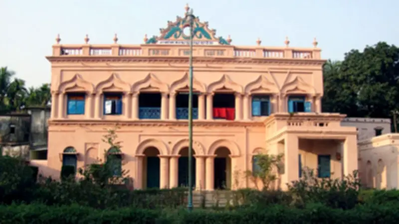 বিব্রত শ্রাবন্তী, নির্বাচনে জামায়াতের হক কেড়ে নেওয়া ও ট্রাম্পের আহ্বান: আজকের শীর্ষ খবর