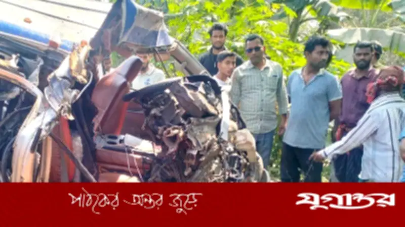 বরিশালে অ্যাম্বুলেন্স-ট্রলি সংঘর্ষে চালক নিহত, ৭ জন আহত