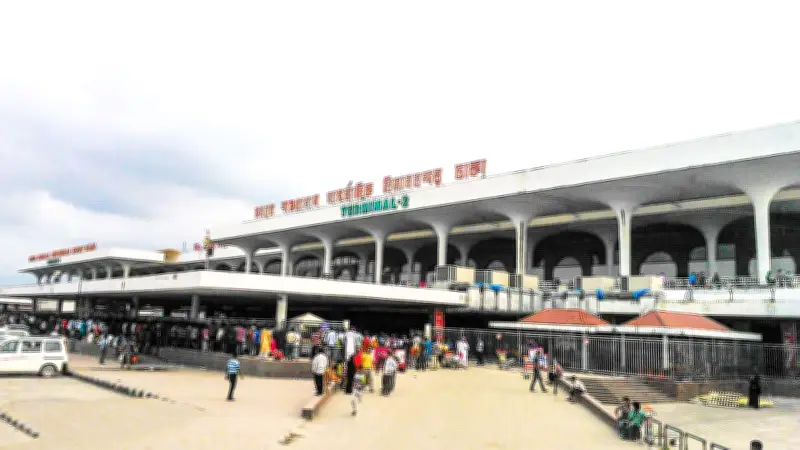 শাহজালাল বিমানবন্দরে পৌনে ৪ কোটি টাকার বিদেশি মুদ্রাসহ ২ যাত্রী আটক, শরীয়তপুরে কালভার্টে ট্রাক বিকল