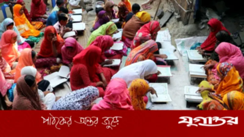 প্রতিবন্ধী জমেলার ২১ বছরের কুরআন পাঠশালা: বিনা পারিশ্রমিকে শিক্ষাদান