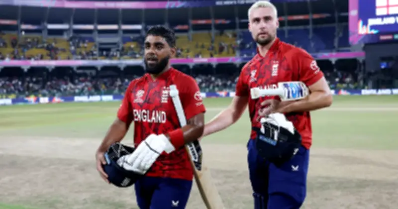 কলম্বোয় ইংল্যান্ডের রোমাঞ্চকর জয়ে পাকিস্তানের সেমিফাইনালের আশা জাগল