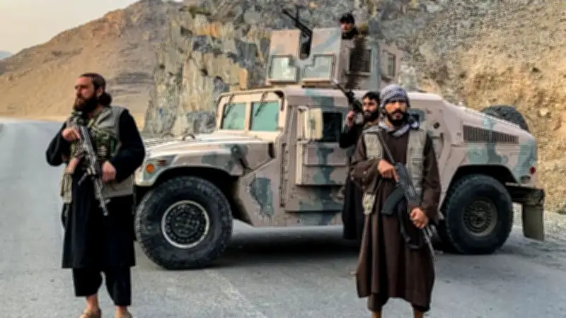 পাক-আফগান সংঘাত সমাধানে তালেবানের সংলাপ আহ্বান, ইরান ও ট্রাম্পের হুঁশিয়ারি