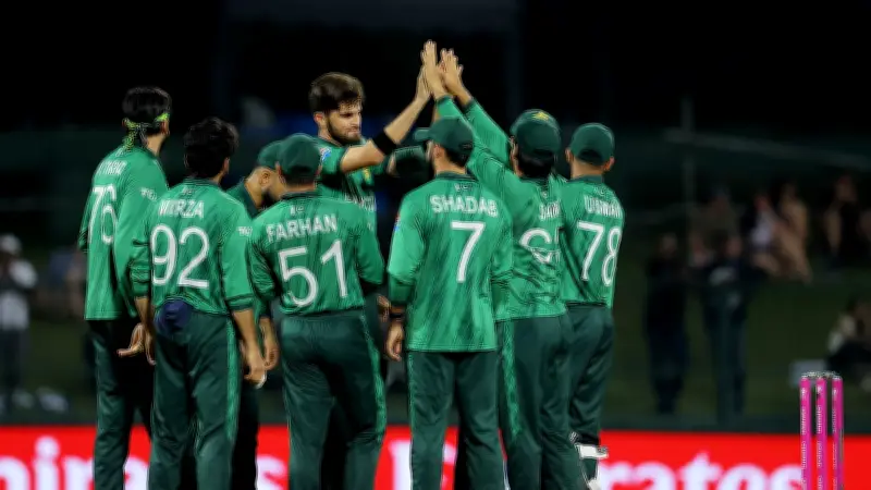 পাকিস্তানের সামনে কঠিন সমীকরণ: শ্রীলঙ্কাকে হারিয়ে সেমিফাইনালে যাওয়ার শর্ত