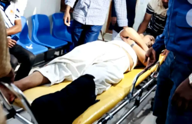 নাটোরে পুলিশ কর্মকর্তার পুত্রের হাতে পিস্তল থেকে গুলি, এসআই আহত