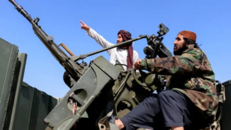 পাকিস্তানের তালেবান ভরসা ভুল প্রমাণিত: আফগানিস্তানে বিমান হামলা ও সীমান্ত সংঘর্ষ