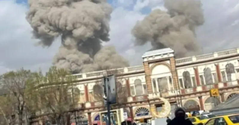 ইসরায়েলি হামলায় তেহরানে বিস্ফোরণ, মধ্যপ্রাচ্যে যুদ্ধের আশঙ্কা