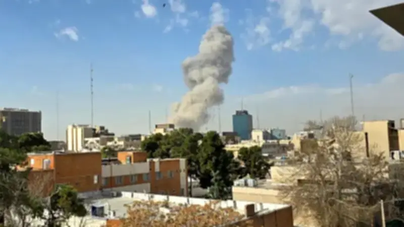 মধ্যপ্রাচ্যে উত্তেজনা: ইরান-ইসরাইল সংঘাত ও আঞ্চলিক সতর্কতা